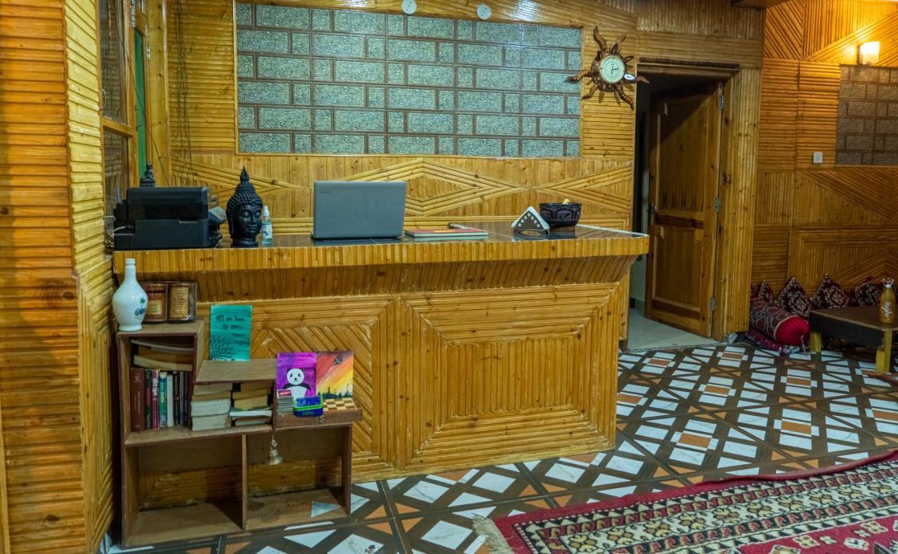 Indian Backpackers Hostel Manāli エクステリア 写真
