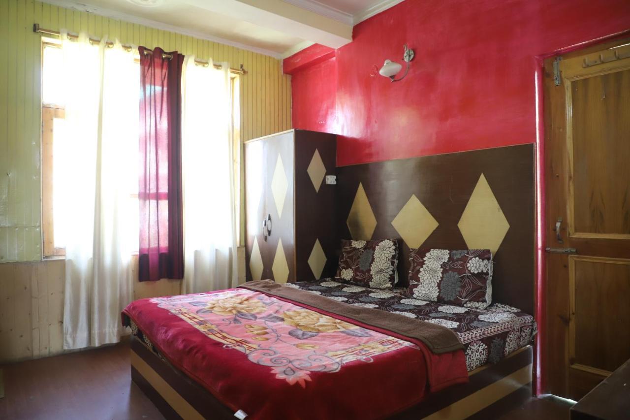 Indian Backpackers Hostel Manāli エクステリア 写真