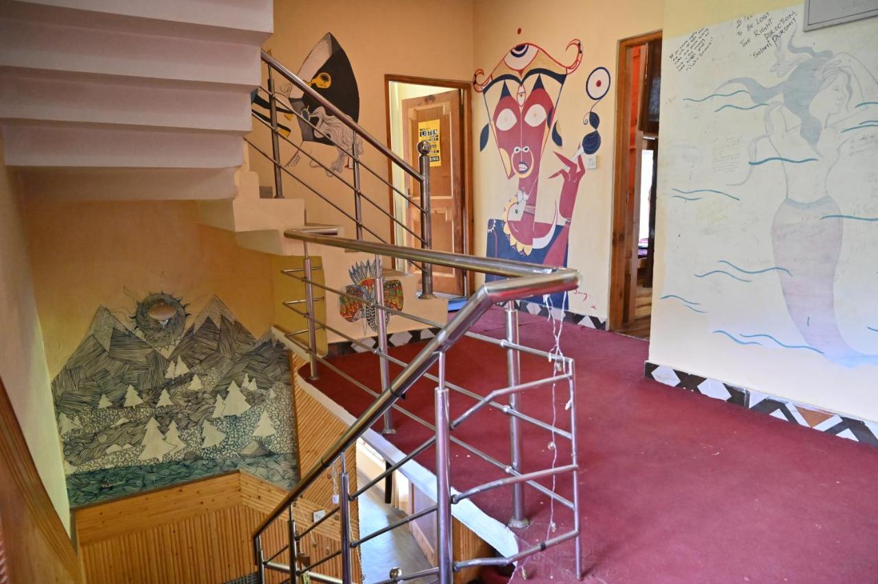 Indian Backpackers Hostel Manāli エクステリア 写真
