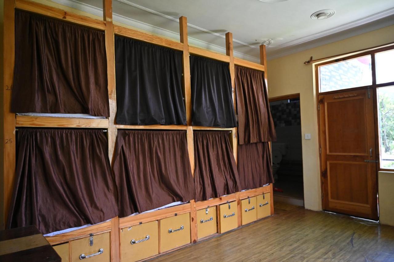 Indian Backpackers Hostel Manāli エクステリア 写真