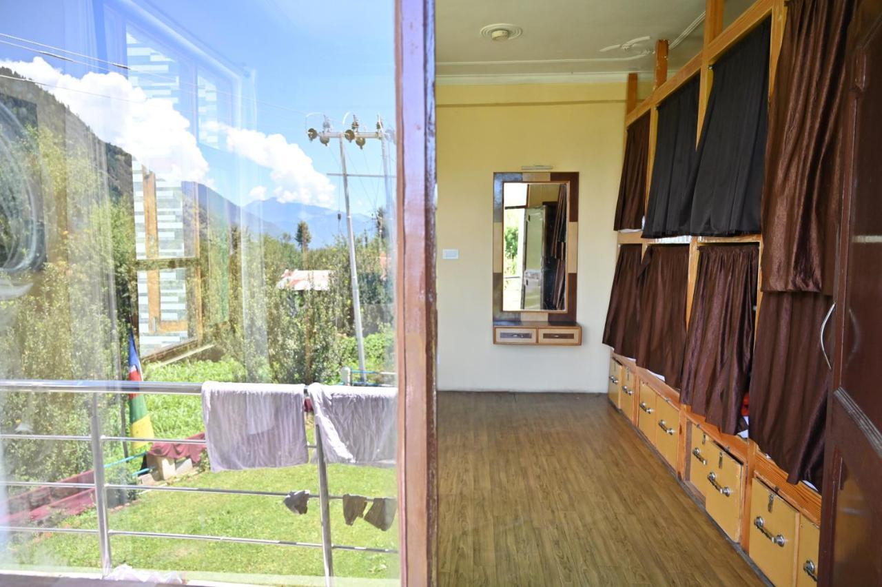 Indian Backpackers Hostel Manāli エクステリア 写真