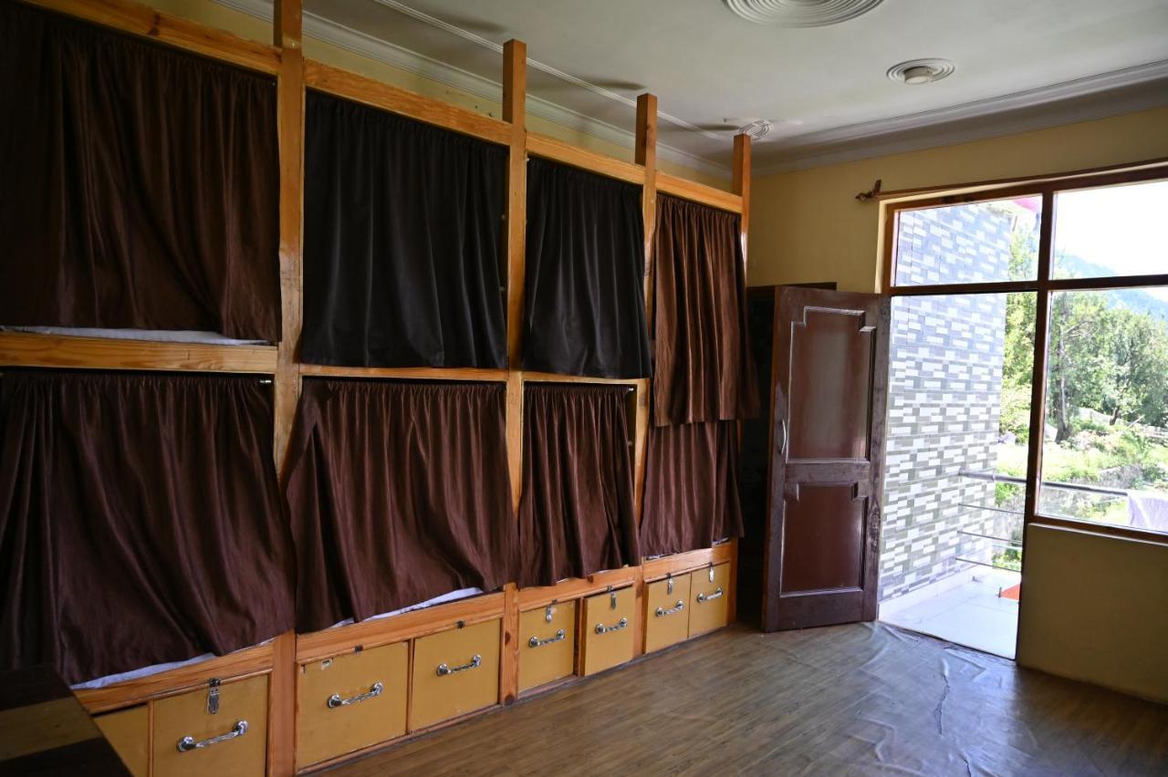 Indian Backpackers Hostel Manāli エクステリア 写真