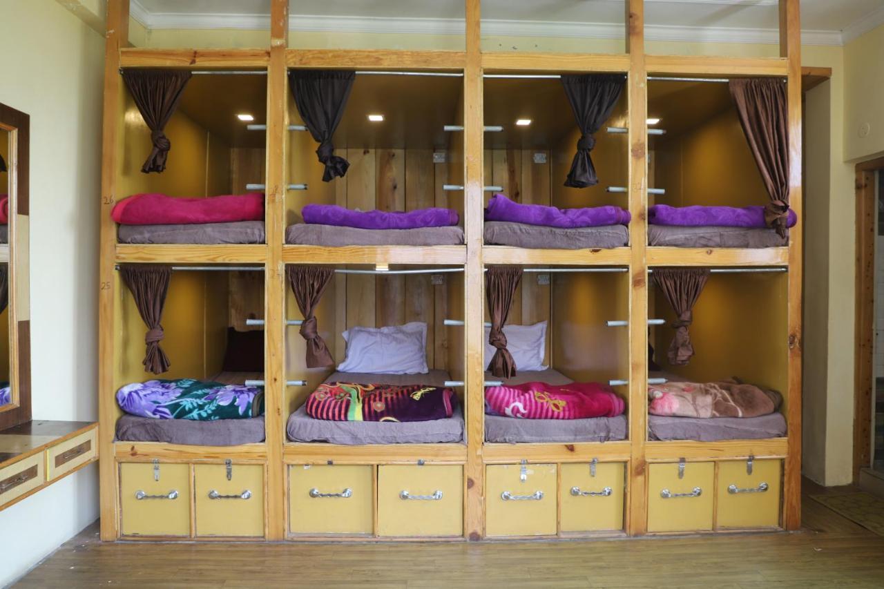 Indian Backpackers Hostel Manāli エクステリア 写真