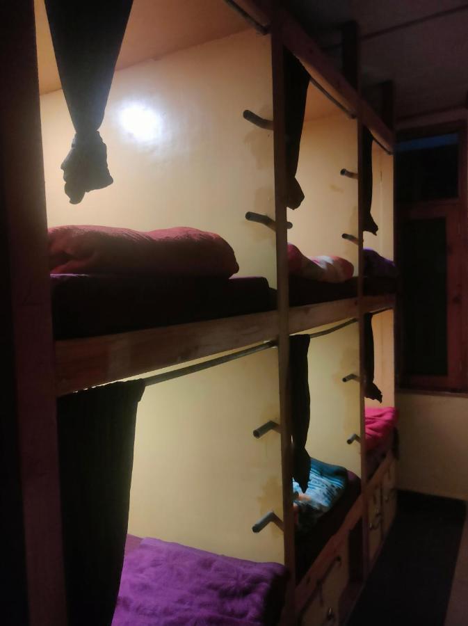 Indian Backpackers Hostel Manāli エクステリア 写真